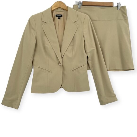 -Vintage Bebe Women's Blazer and Skirt 2ps Set 10 - Picture 1 of 15